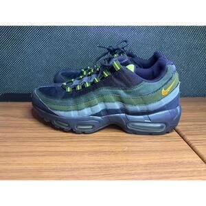 Nike Air Max 95 "Cave Purple" Green Gray SIZE: 8